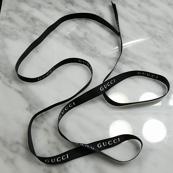 🚫SOLD🚫 Gucci Ribbons (2) Total - Picture 3 of 5